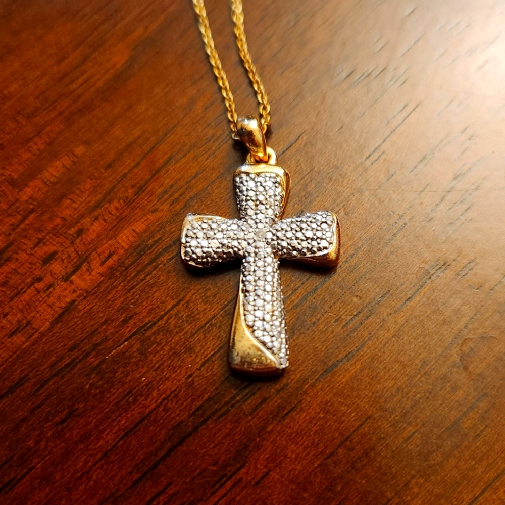 Gold Cross Pendant Necklace